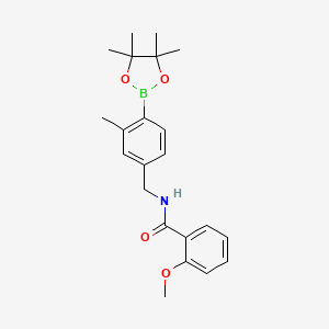 molecular formula C22H28BNO4 B8125360 2-Methoxy-N-[[3-methyl-4-(4,4,5,5-tetramethyl-1,3,2-dioxaborolan-2-yl)phenyl]methyl]benzamide 