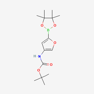 molecular formula C15H24BNO5 B8129708 tert-butyl N-[5-(4,4,5,5-tetramethyl-1,3,2-dioxaborolan-2-yl)furan-3-yl]carbamate 