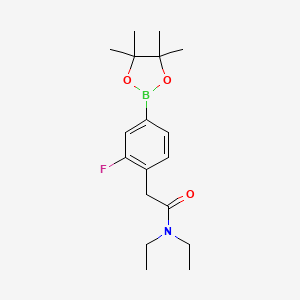 molecular formula C18H27BFNO3 B8130808 N,N-Diethyl-2-[2-fluoro-4-(4,4,5,5-tetramethyl-[1,3,2]dioxaborolan-2-yl)-phenyl]-acetamide 