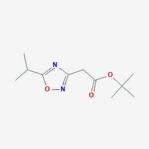 molecular formula C11H18N2O3 B8134088 tert-Butyl 2-(5-isopropyl-1,2,4-oxadiazol-3-yl)acetate 