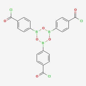 molecular formula C21H12B3Cl3O6 B8134863 4-[4,6-Bis(4-carbonochloridoylphenyl)-1,3,5,2,4,6-trioxatriborinan-2-yl]benzoyl chloride 