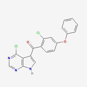 molecular formula C19H11Cl2N3O2 B8136913 (2-chloro-4-phenoxyphenyl)(4-chloro-7H-pyrrolo[2,3-d]pyrimidin-5-yl)methanone 