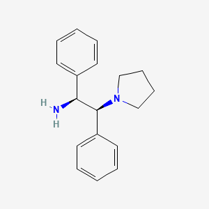 molecular formula C18H22N2 B8139578 (1S,2S)-1,2-Diphenyl-2-(pyrrolidin-1-yl)ethan-1-amine 