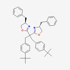 molecular formula C43H50N2O2 B8139866 (4R,4'R)-2,2'-(1,3-Bis(4-(tert-butyl)phenyl)propane-2,2-diyl)bis(4-benzyl-4,5-dihydrooxazole) 