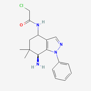 molecular formula C17H21ClN4O B8141289 N-[(7S)-7-amino-6,6-dimethyl-1-phenyl-5,7-dihydro-4H-indazol-4-yl]-2-chloroacetamide 