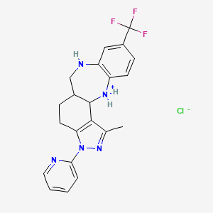 molecular formula C21H21ClF3N5 B8142949 17-Methyl-15-pyridin-2-yl-6-(trifluoromethyl)-9,15,16-triaza-2-azoniatetracyclo[9.7.0.03,8.014,18]octadeca-3(8),4,6,14(18),16-pentaene;chloride 
