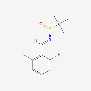 molecular formula C12H16FNOS B8149706 (NE,R)-N-[(2-fluoro-6-methylphenyl)methylidene]-2-methylpropane-2-sulfinamide 