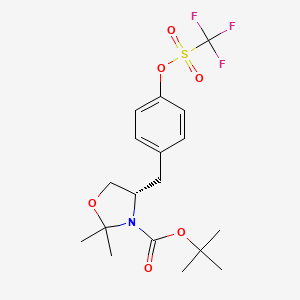 molecular formula C18H24F3NO6S B8149794 tert-butyl (S)-2,2-dimethyl-4-[4-[[(trifluoromethyl)sulfonyl]oxy]benzyl]-1,3-oxazolidine-3-carboxylate 