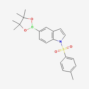 molecular formula C21H24BNO4S B8153357 1-[(4-Methylphenyl)sulfonyl]-5-(4,4,5,5-tetramethyl-1,3,2-dioxaborolan-2-yl)-1H-indole 