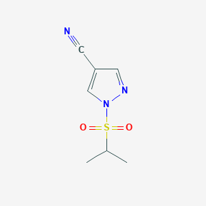 molecular formula C7H9N3O2S B8158778 1-(Isopropylsulfonyl)-1H-pyrazole-4-carbonitrile 