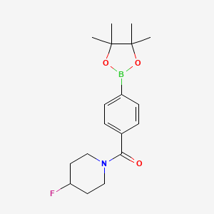 molecular formula C18H25BFNO3 B8159474 (4-Fluoropiperidin-1-yl)(4-(4,4,5,5-tetramethyl-1,3,2-dioxaborolan-2-yl)phenyl)methanone 