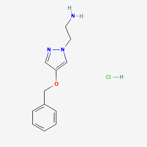 molecular formula C12H16ClN3O B8159814 2-(4-(Benzyloxy)-1H-pyrazol-1-yl)ethanamine hydrochloride 