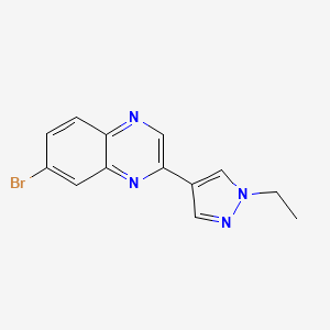 molecular formula C13H11BrN4 B8161029 7-Bromo-2-(1-ethyl-1H-pyrazol-4-yl)quinoxaline 