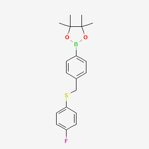 molecular formula C19H22BFO2S B8167107 2-(4-(((4-Fluorophenyl)thio)methyl)phenyl)-4,4,5,5-tetramethyl-1,3,2-dioxaborolane 