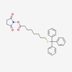 molecular formula C31H33NO4S B8168814 2,5-Dioxopyrrolidin-1-yl 8-(tritylthio)octanoate 