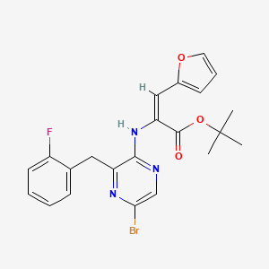 molecular formula C22H21BrFN3O3 B8169337 (E)-tert-butyl 2-((5-bromo-3-(2-fluorobenzyl)pyrazin-2-yl)amino)-3-(furan-2-yl)acrylate 