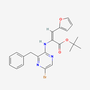 molecular formula C22H22BrN3O3 B8169339 (E)-tert-butyl 2-((3-benzyl-5-bromopyrazin-2-yl)amino)-3-(furan-2-yl)acrylate 