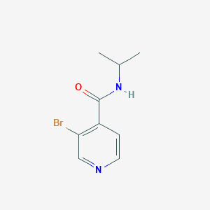 molecular formula C9H11BrN2O B8175073 3-Bromo-N-(propan-2-yl)pyridine-4-carboxamide 