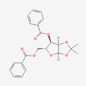 molecular formula C22H22O7 B8175765 [(3aR,5R,6R,6aR)-6-benzoyloxy-2,2-dimethyl-3a,5,6,6a-tetrahydrofuro[2,3-d][1,3]dioxol-5-yl]methyl benzoate 