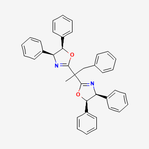 molecular formula C39H34N2O2 B8181817 (4S,4'S,5R,5'R)-2,2'-(1-Phenylpropane-2,2-diyl)bis(4,5-diphenyl-4,5-dihydrooxazole) 