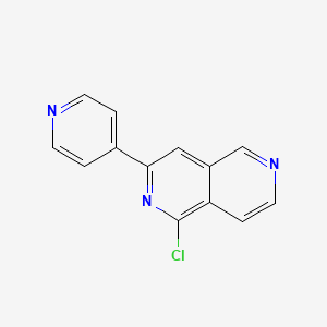 molecular formula C13H8ClN3 B8182342 1-氯-3-(吡啶-4-基)-2,6-萘啶 