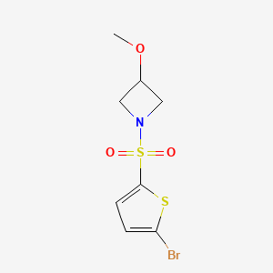 molecular formula C8H10BrNO3S2 B8182830 1-((5-Bromothiophen-2-yl)sulfonyl)-3-methoxyazetidine 