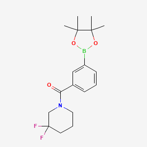 molecular formula C18H24BF2NO3 B8182899 (3,3-Difluoropiperidin-1-yl)(3-(4,4,5,5-tetramethyl-1,3,2-dioxaborolan-2-yl)phenyl)methanone 