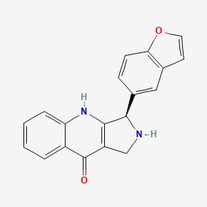 molecular formula C19H14N2O2 B8183638 (3R)-3-(1-benzofuran-5-yl)-1,2,3,4-tetrahydropyrrolo[3,4-b]quinolin-9-one 