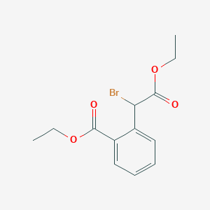 molecular formula C13H15BrO4 B8184784 2-(1-溴-2-乙氧基-2-氧代乙基)苯甲酸乙酯 