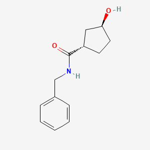 molecular formula C13H17NO2 B8186760 trans-3-Hydroxy-cyclopentanecarboxylic acid benzylamide 