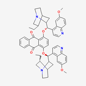 molecular formula C54H56N4O6 B8192720 1-[(S)-(5-ethyl-1-azabicyclo[2.2.2]octan-2-yl)-(6-methoxyquinolin-4-yl)methoxy]-4-[(S)-[(5R)-5-ethyl-1-azabicyclo[2.2.2]octan-2-yl]-(6-methoxyquinolin-4-yl)methoxy]anthracene-9,10-dione 