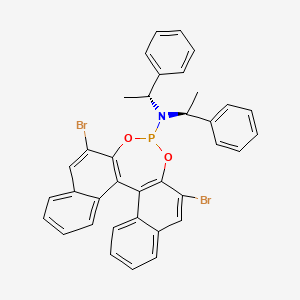 molecular formula C36H28Br2NO2P B8192775 10,16-dibromo-N-[(1S)-1-phenylethyl]-N-[(1R)-1-phenylethyl]-12,14-dioxa-13-phosphapentacyclo[13.8.0.02,11.03,8.018,23]tricosa-1(15),2(11),3,5,7,9,16,18,20,22-decaen-13-amine 