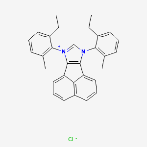 molecular formula C31H29ClN2 B8193556 7,9-Bis(2-ethyl-6-methylphenyl)-7H-acenaphtho[1,2-d]imidazol-9-ium chloride 