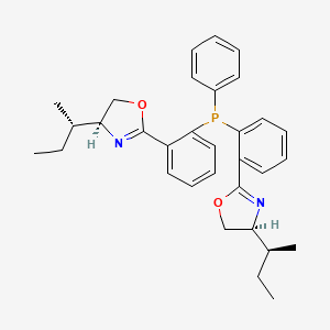 molecular formula C32H37N2O2P B8193620 (4S,4'S)-2,2'-((Phenylphosphanediyl)bis(2,1-phenylene))bis(4-((S)-sec-butyl)-4,5-dihydrooxazole) 