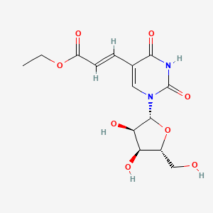 molecular formula C14H18N2O8 B8193634 (E)-Ethyl 3-(1-((2R,3R,4S,5R)-3,4-dihydroxy-5-(hydroxymethyl)tetrahydrofuran-2-yl)-2,4-dioxo-1,2,3,4-tetrahydropyrimidin-5-yl)acrylate 