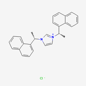molecular formula C27H25ClN2 B8197715 1,3-Bis((S)-1-(naphthalen-1-yl)ethyl)-1H-imidazol-3-ium chloride 