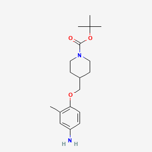 molecular formula C18H28N2O3 B8197872 tert-Butyl 4-((4-amino-2-methylphenoxy)methyl)piperidine-1-carboxylate 