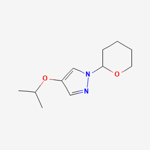 molecular formula C11H18N2O2 B8199539 4-Isopropoxy-1-(tetrahydro-2H-pyran-2-yl)-1H-pyrazole 