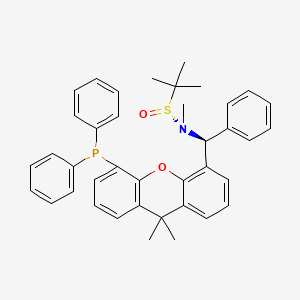 molecular formula C39H40NO2PS B8200336 [S(R)]-N-[(S)-[5-(Diphenylphosphino)-9,9-dimethyl-9H-xanthen-4-yl]phenylmethyl]-N,2-dimethyl-2-propanesulfinamide 