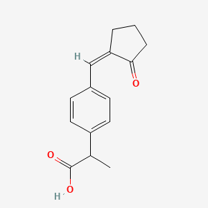 molecular formula C15H16O3 B8200370 2-(4-((2-Oxocyclopentylidene)methyl)phenyl)propanoic acid 