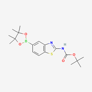 molecular formula C18H25BN2O4S B8200896 Tert-butyl (5-(4,4,5,5-tetramethyl-1,3,2-dioxaborolan-2-yl)benzo[d]thiazol-2-yl)carbamate 