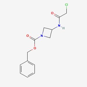 molecular formula C13H15ClN2O3 B8201440 Benzyl 3-(2-chloroacetamido)azetidine-1-carboxylate 