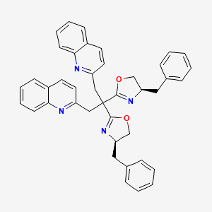 molecular formula C41H36N4O2 B8201991 (4R,4'R)-2,2'-(1,3-Di(quinolin-2-yl)propane-2,2-diyl)bis(4-benzyl-4,5-dihydrooxazole) 