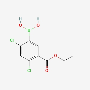 molecular formula C9H9BCl2O4 B8203896 (2,4-Dichloro-5-(ethoxycarbonyl)phenyl)boronic acid 