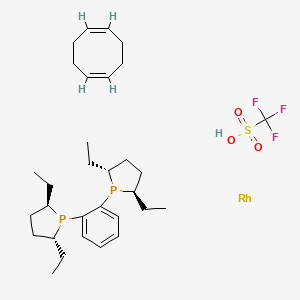 molecular formula C31H49F3O3P2RhS B8206010 (1Z,5Z)-cycloocta-1,5-diene;(2R,5R)-1-[2-[(2R,5R)-2,5-diethylphospholan-1-yl]phenyl]-2,5-diethylphospholane;rhodium;trifluoromethanesulfonic acid 