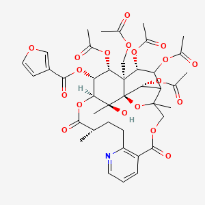 molecular formula C41H47NO19 B8209556 [(1S,15S,18S,19R,20R,21R,22S,23R,25R,26S)-20,22,23,25-tetraacetyloxy-21-(acetyloxymethyl)-26-hydroxy-3,15,26-trimethyl-6,16-dioxo-2,5,17-trioxa-11-azapentacyclo[16.7.1.01,21.03,24.07,12]hexacosa-7(12),8,10-trien-19-yl] furan-3-carboxylate 