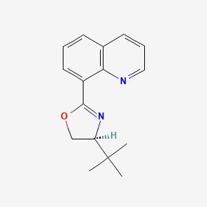 molecular formula C16H18N2O B8211997 (S)-4-(tert-Butyl)-2-(quinolin-8-yl)-4,5-dihydrooxazole 