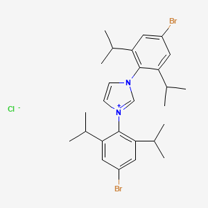 molecular formula C27H35Br2ClN2 B8212387 1,3-Bis(4-bromo-2,6-diisopropylphenyl)-1H-imidazol-3-ium chloride 