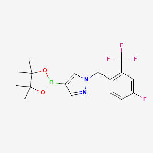 molecular formula C17H19BF4N2O2 B8214200 1-(4-Fluoro-2-(trifluoromethyl)benzyl)-4-(4,4,5,5-tetramethyl-1,3,2-dioxaborolan-2-yl)-1H-pyrazole 