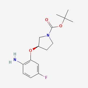 molecular formula C15H21FN2O3 B8215019 tert-butyl (3R)-3-(2-amino-5-fluorophenoxy)pyrrolidine-1-carboxylate 